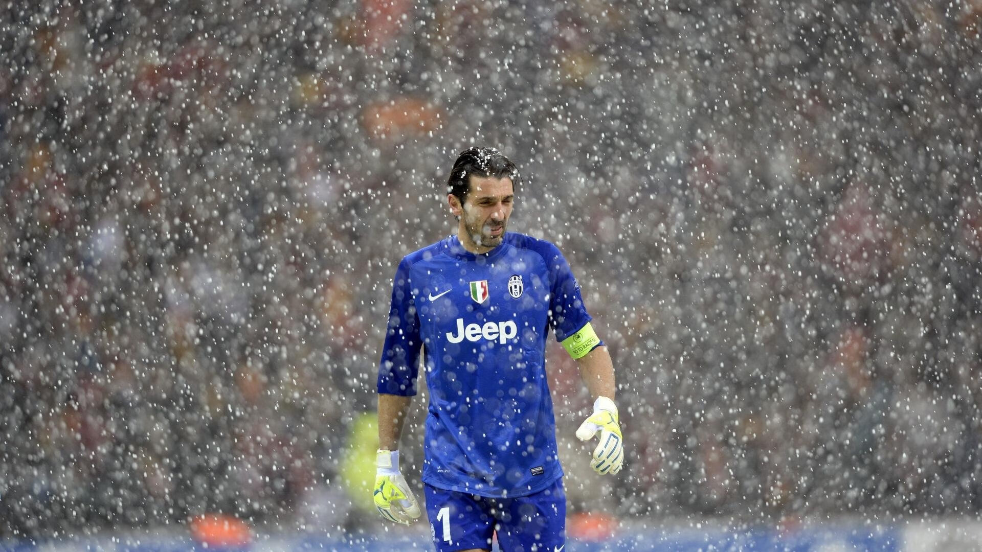 开云体育在线入口-PSG攻防转换速度需提升以应对顶级对手,攻防转换战术